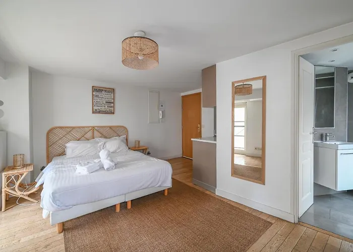 Paris, Opera 1... Comme Chez Soi * פריז