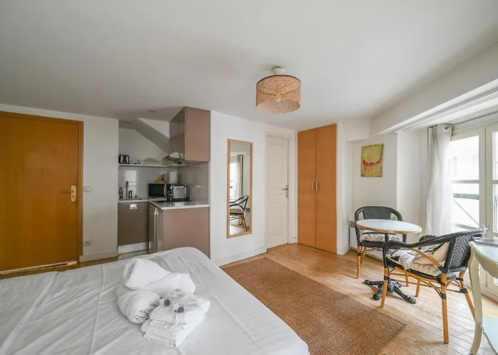 Paris, Opera 1... Comme Chez Soi Daire Paris