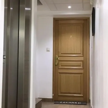 Paris, Opera 1... Comme Chez Soi Paris