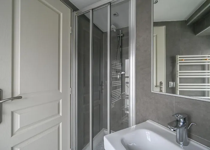 Paris, Opéra 1... Comme Chez Soi * París